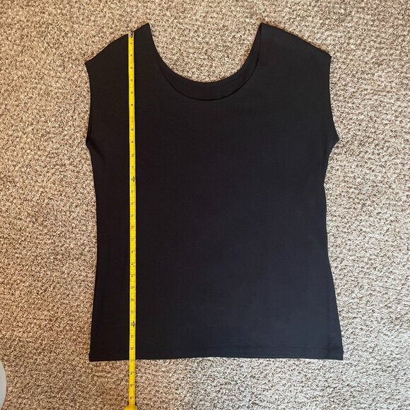 NWOT Size XL Investments Essentials reversible crew to scoop neckline top - Picture 4 of 6